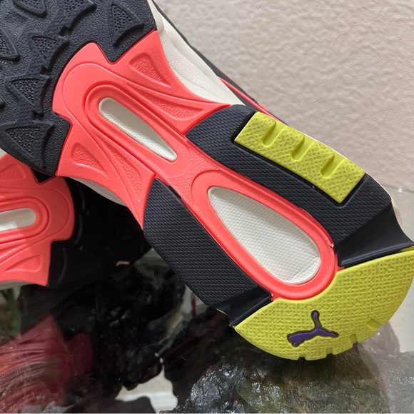 💥NWOT💥 Puma LQDCELL Extol Archive 'White Ultra Violet' Men’s Sz.10.5 Sneakers - Picture 13 of 14